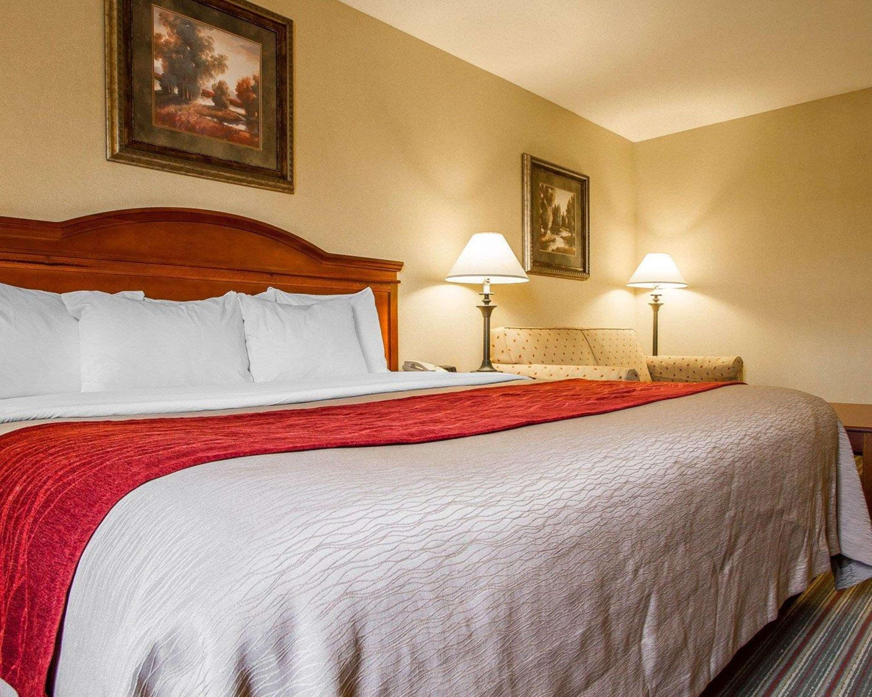 Comfort Inn & Suites Wilton Экстерьер фото