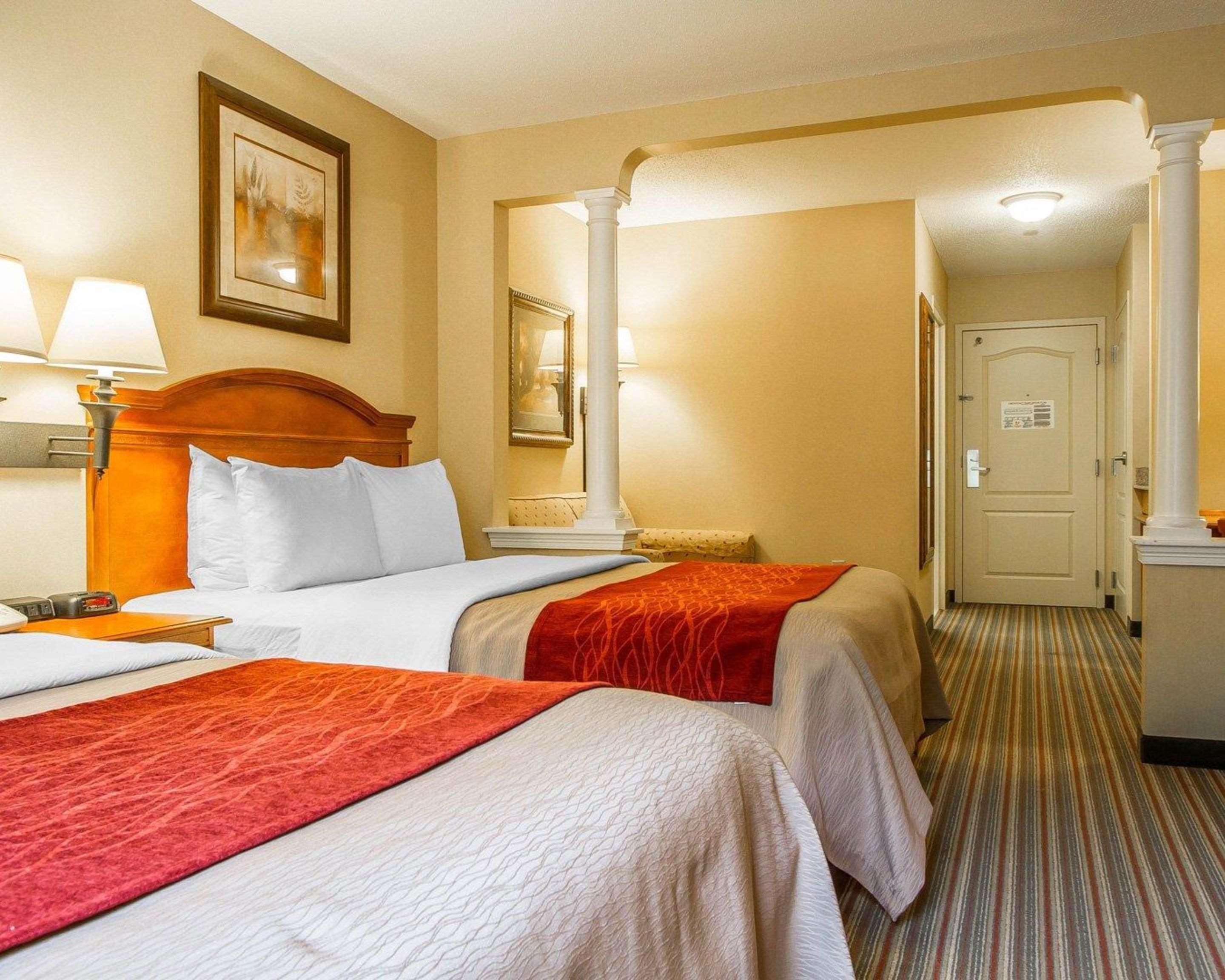 Comfort Inn & Suites Wilton Экстерьер фото